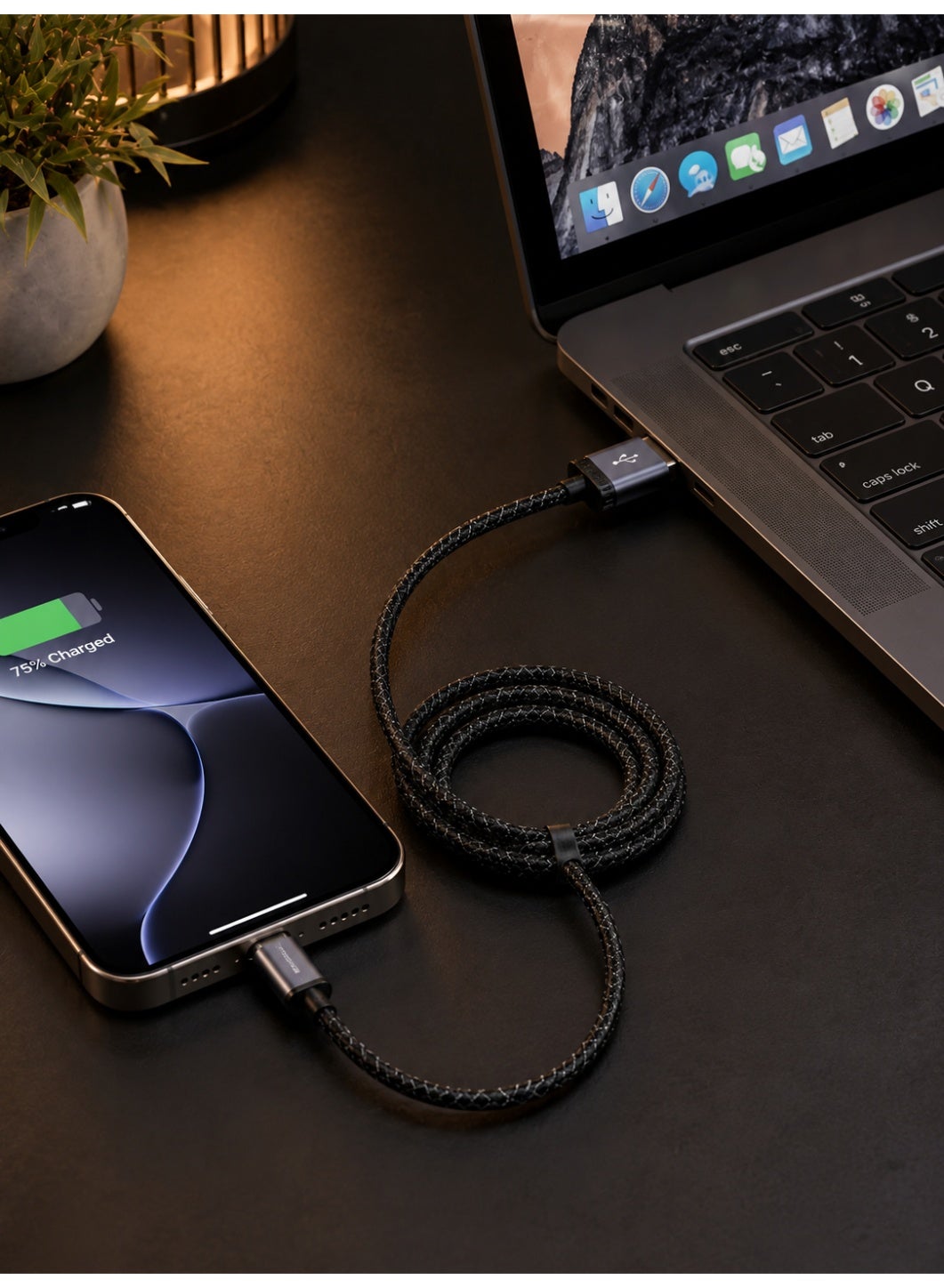 كابل شحن I-conx i91iP قوة 35W طول 1m منفذ Lightning أسود