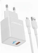 شاحن حائط X-SCOOT CH-256 بقوة 30W مع كابل Type-C وتقنية Smart IQ – أبيض