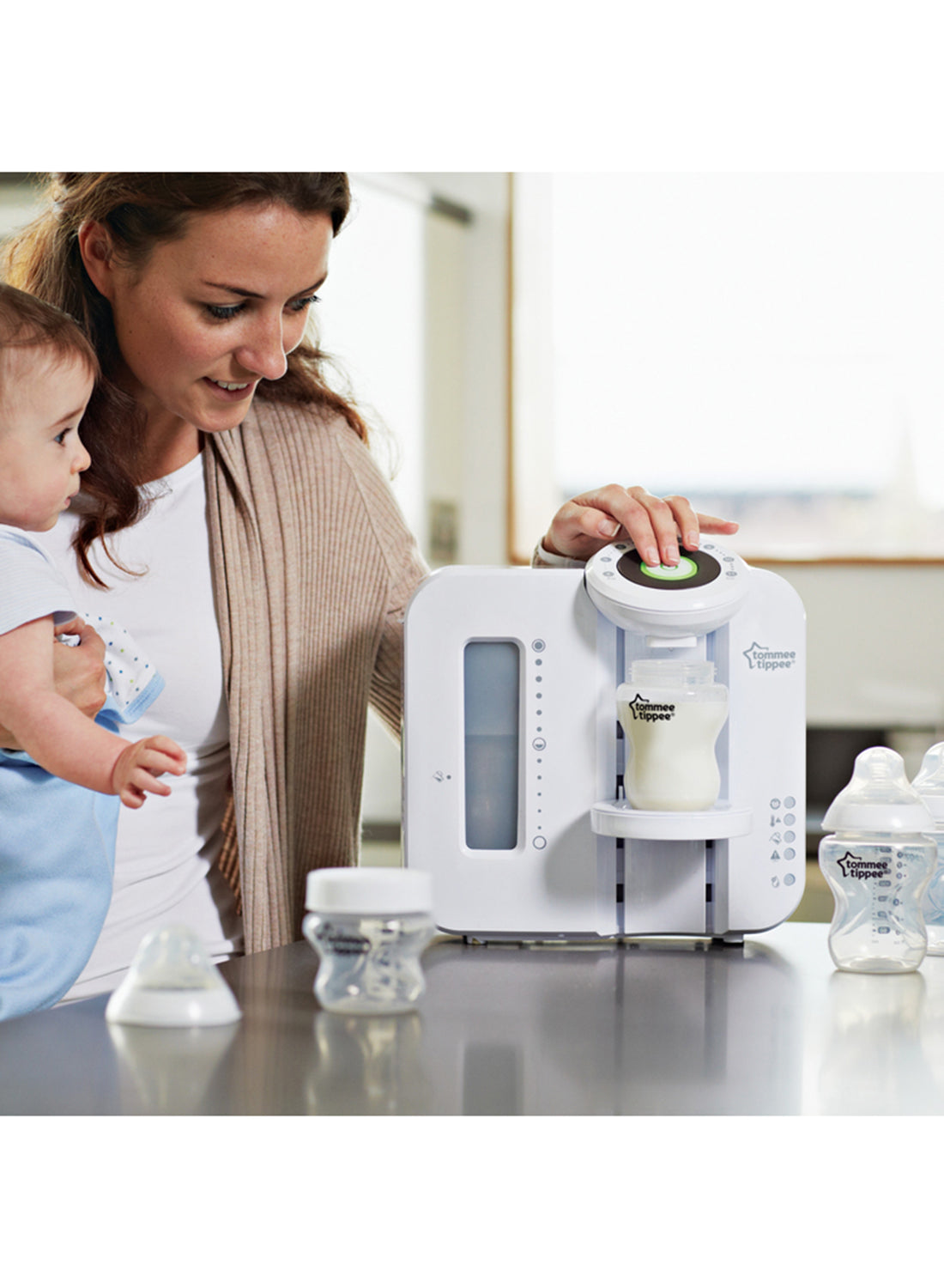 tommee tippee Perfect Prep Machine, Instant And Fast Baby Bottle Maker With Antibacterial Filter, White