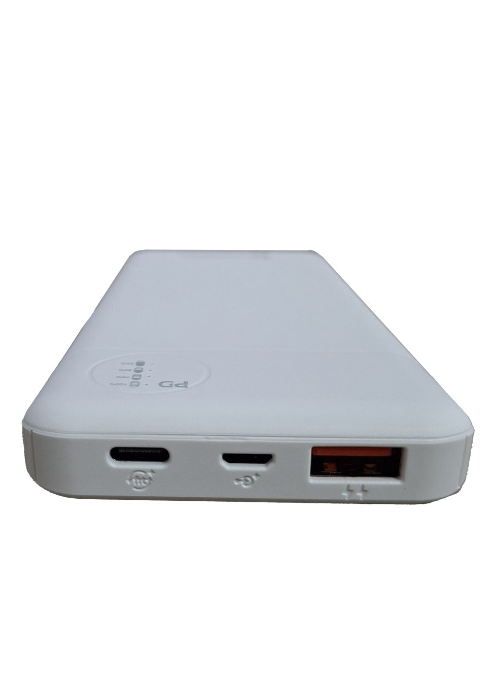 Luminosa Power Bank 10000 mAh , uses lithium polymer quick charger battery 22.5 W - white , which is safe, and does not explode with USB-C cable. It can be carried on the plane.