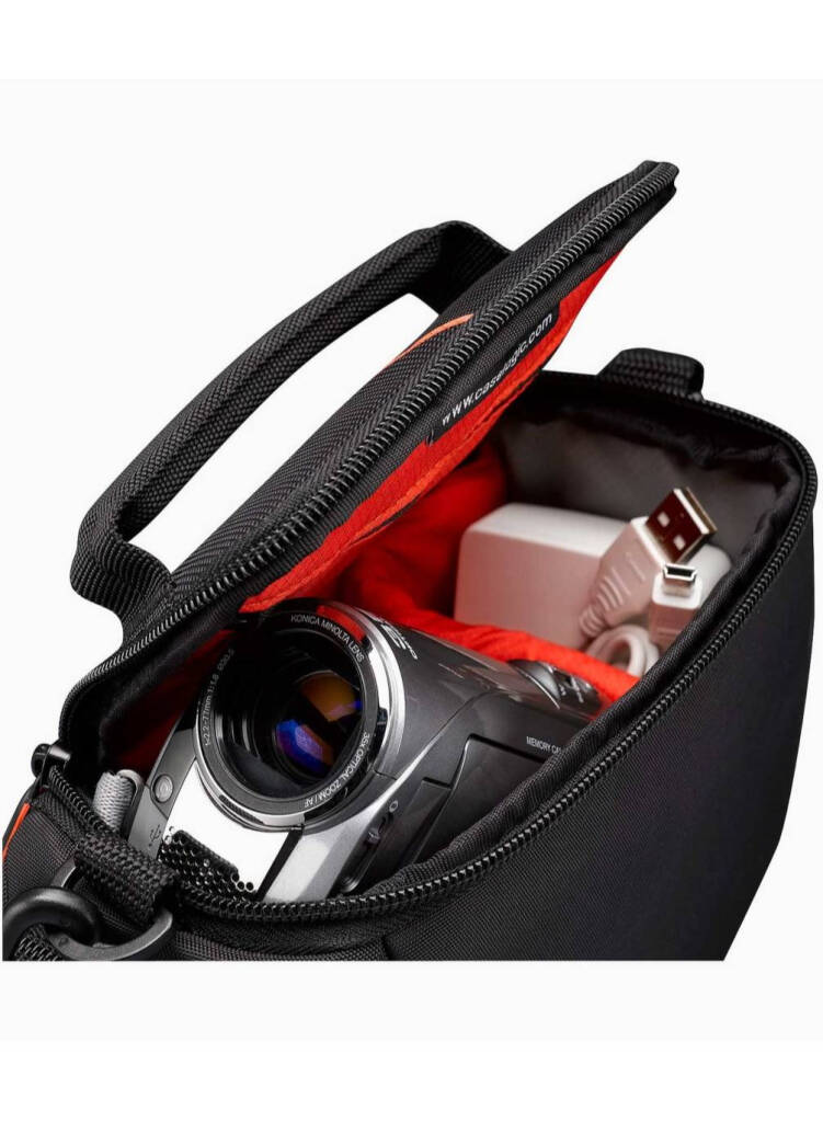 DCB-305 Black Camera bag compatible with most compact system, hybrid and high zoom cameras